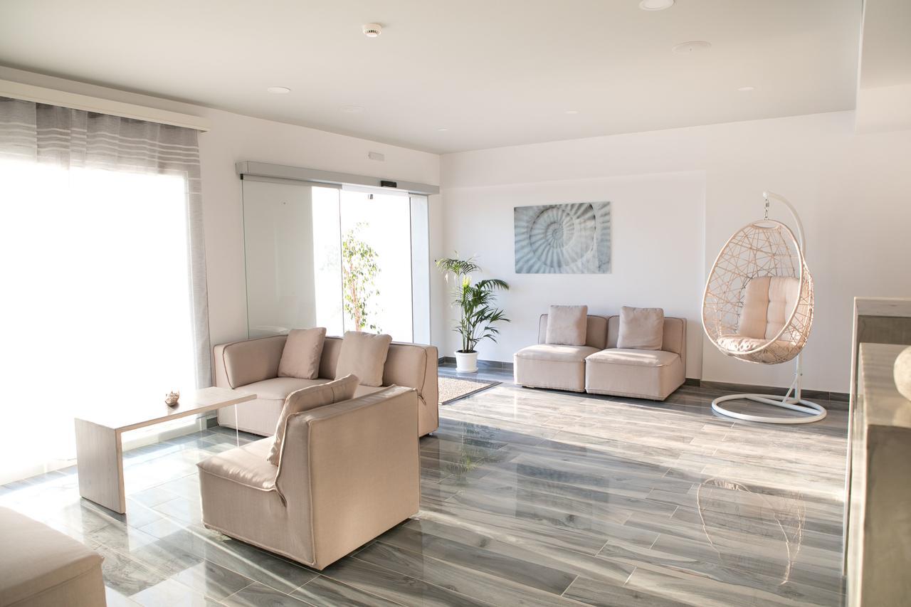 Hyperion Hotel Myrties Екстер'єр фото