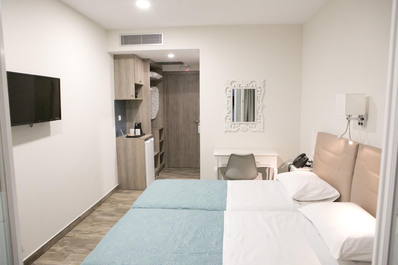 Hyperion Hotel Myrties Екстер'єр фото