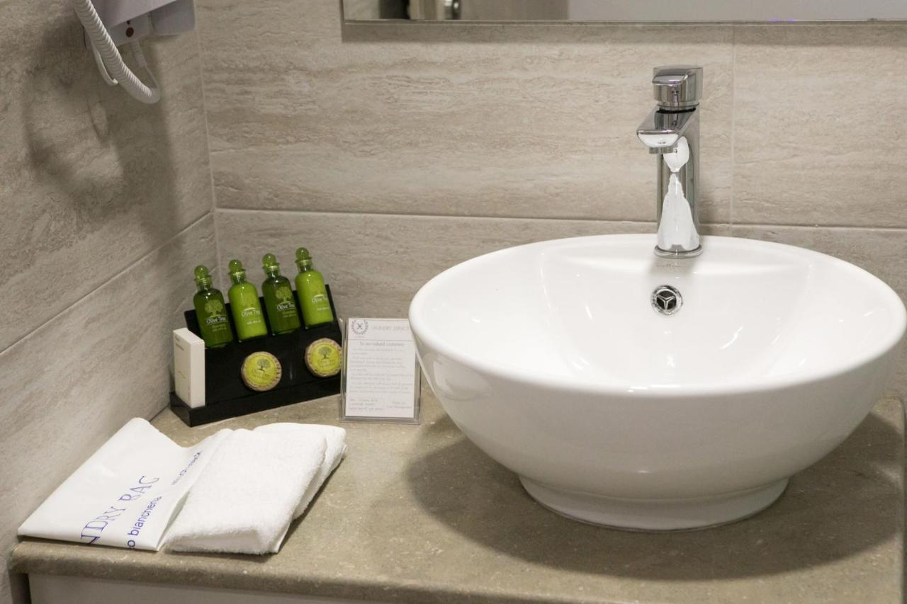 Hyperion Hotel Myrties Екстер'єр фото